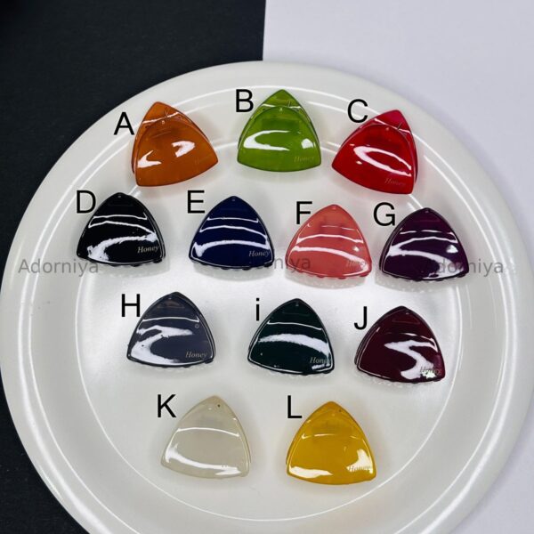 Glossy Triangle “Honey” Hair Claw