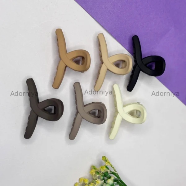 Matte Loop Shape Hair Claw Clip