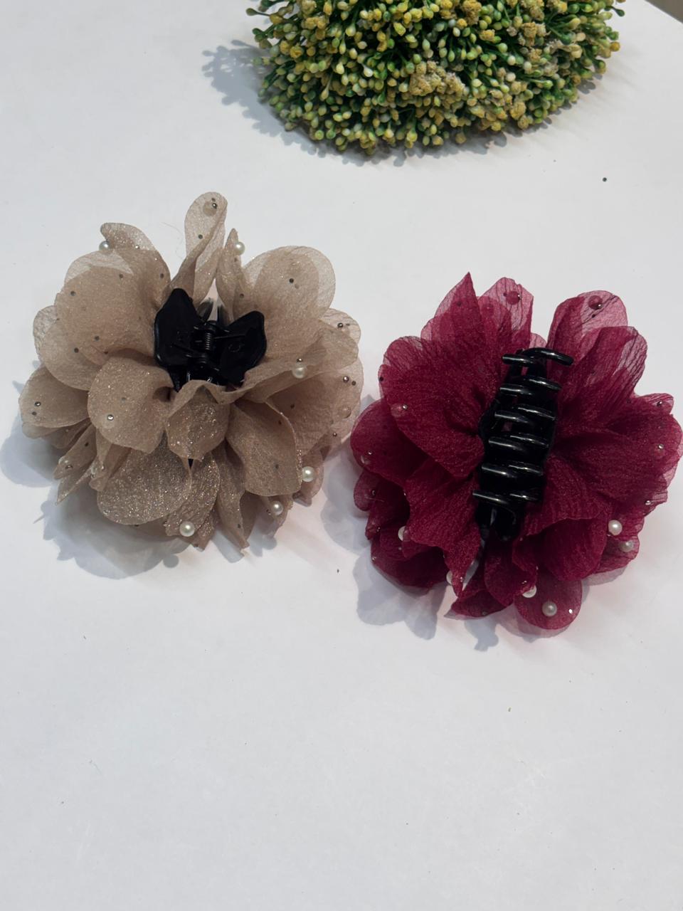 pearl flower hair clip for women Back view